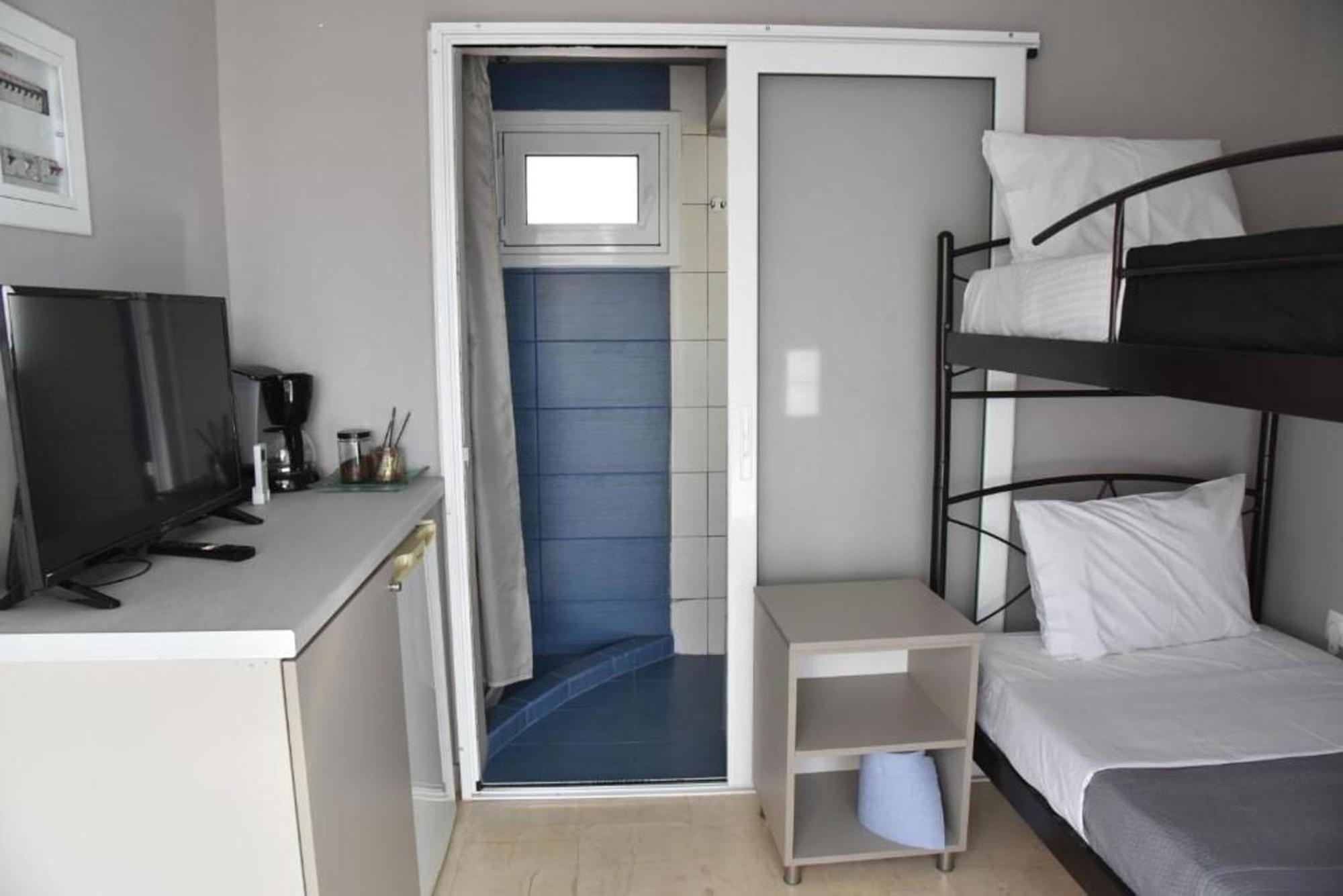 Tiny Rooftop Apartment Athens Exterior photo