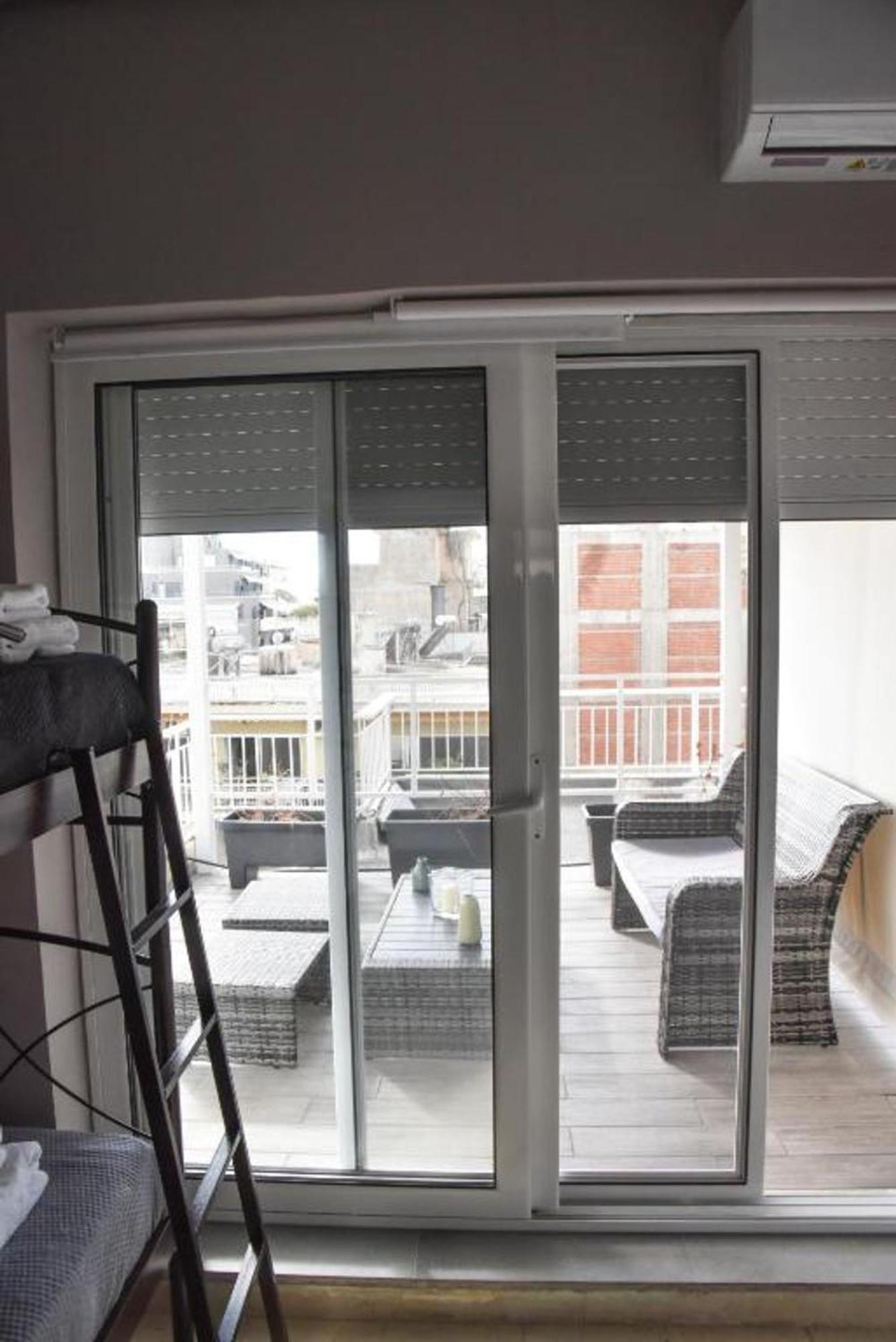Tiny Rooftop Apartment Athens Exterior photo